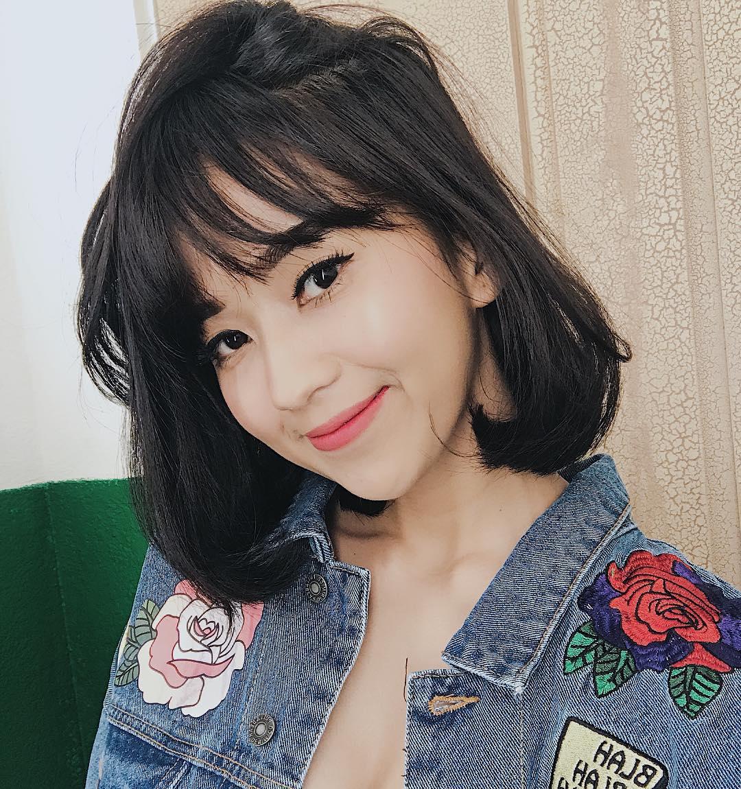 Apakah Poni Kamu Sudah Sesuai Dengan Bentuk Wajahmu Coba Cek Di Apakah Poni Kamu Sudah Sesuai Dengan Bentuk Wajahmu Coba Cek Di