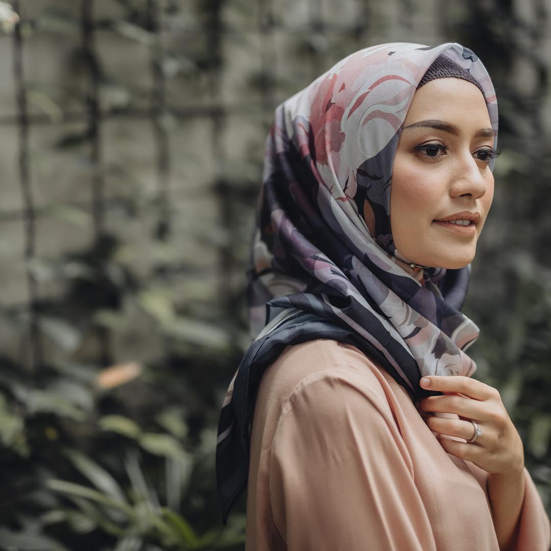 Jangan Salah Beli Ini Rekomendasi Online Shop Hijab Voal Kekinian