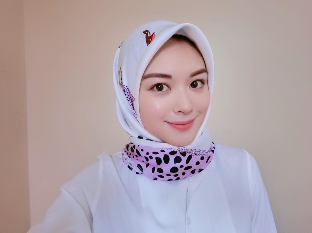 Beda Dengan Wanita Tak Berhijab
