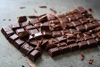 coklat hitam