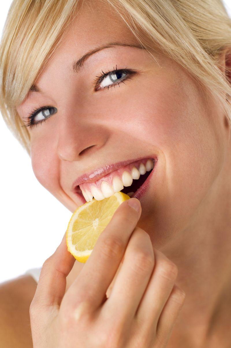 Bibir Sehat Alami Dengan Lemon Life Beautynesia