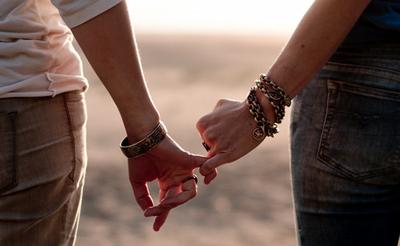 104 Gambar Romantis Dari Belakang Terbaik