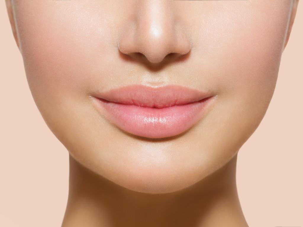 Cara Mudah Menjaga Kelembapan Bibir Saat Puasa HealthFood