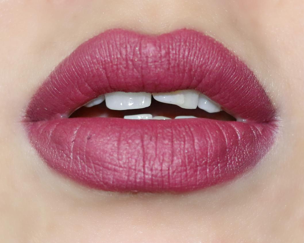 4 Rekomendasi Warna Lipstik Purbasari Favorit Cosmetics Beautynesia