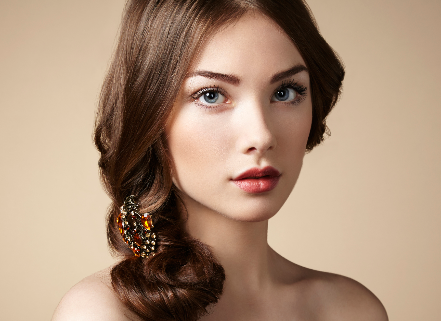 Tips Makeup Natural Untuk Ke Pesta Cosmetics Beautynesia