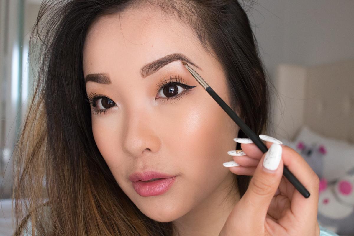 Bentuk Alis Yang Cantik Dengan 5 Produk Eyebrow Korea Ini