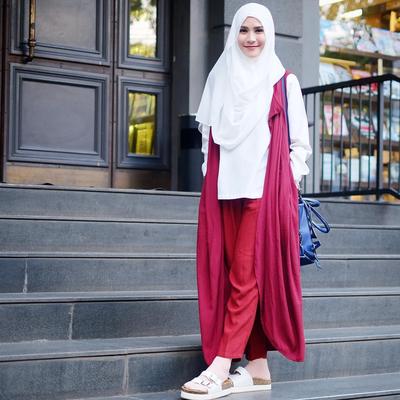 Warna Jilbab Yang Harus Dimiliki Wanita