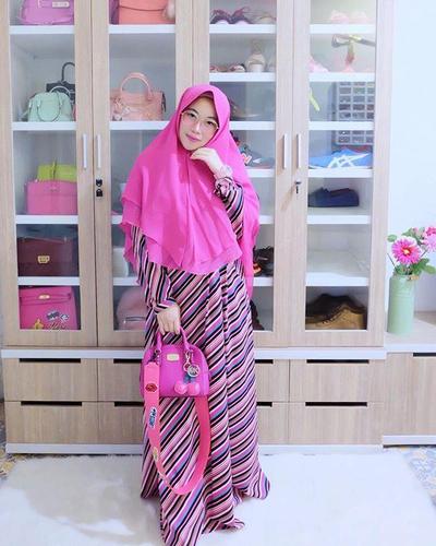 Inspirasi Gaya Baju Kerja Muslimah Syar i agar Cantik dan 