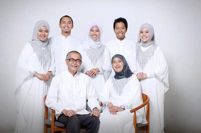 Baju Muslim Keluarga Warna Putih