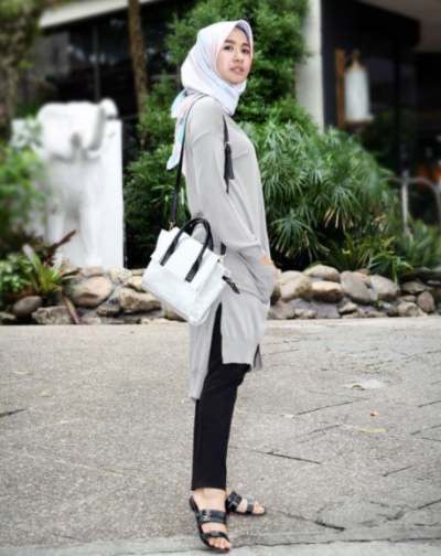 Model Baju Zaskia Sungkar Di Dua Hijab