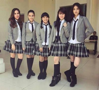 Tak Hanya Korea Ternyata Ini  Seragam Sekolah Paling Keren Di Indonesia