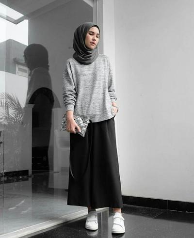 Yuk Ganti Style Kuliah Kamu dengan Gaya Hijab Simpel yang 