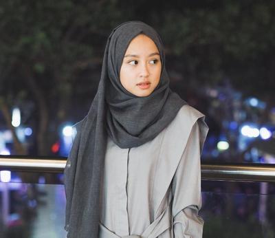 Model Jilbab Wajah Bulat