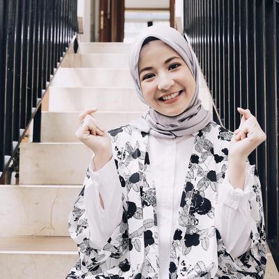  Baju  Couple  Kemeja Putih  Polos Hijab Kumpulan Model Kemeja