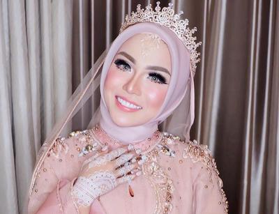 Cantik Dan Simpel Ini Inspirasi Crown Hijab Pengantin Yang Bisa Kamu Contek