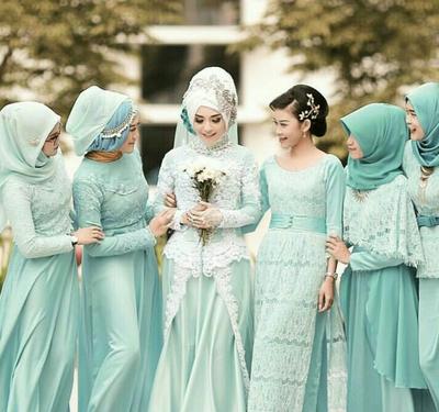 Anggun Dan Cantik Ini Dia 5 Inspirasi Kebaya Hijab Untuk Bridesmaid