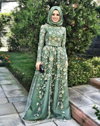 Modis Dan Elegan Ini Dia 7 Inspirasi Gaun Pesta Muslimah Dengan