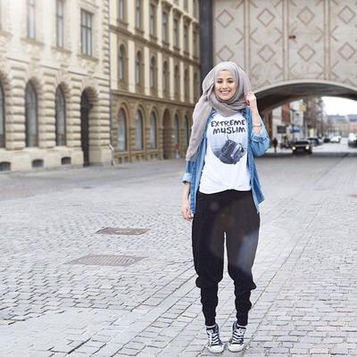 Ootd Hijab With Jogger Pants