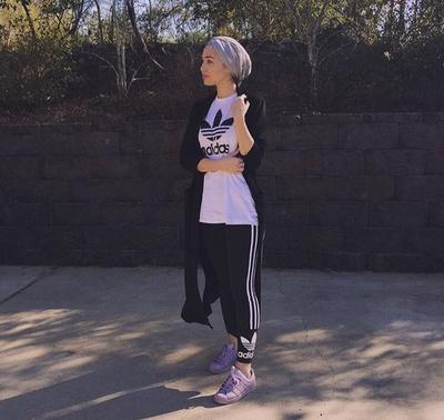 Kekinian Ini Pakaian Olahraga  Muslimah untuk Jogging yang 
