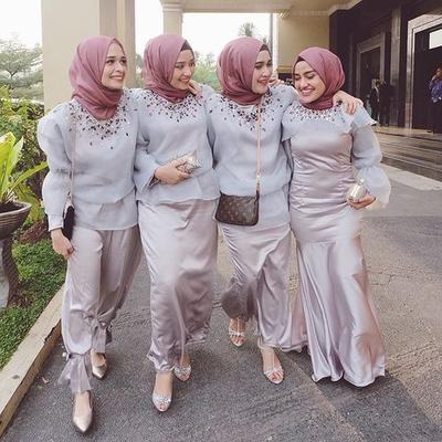 Tak Melulu Kebaya Atasan Organza Hijab Ini Cocok Banget 