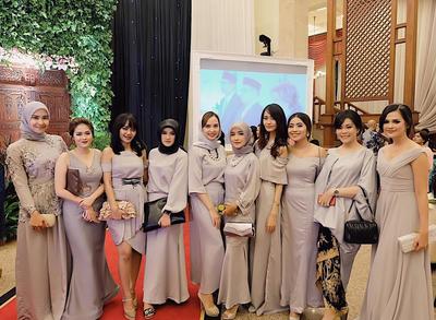 Cantik Dan Elegan Ini Dia 5 Inspirasi Model Gaun Bridesmaid Untuk