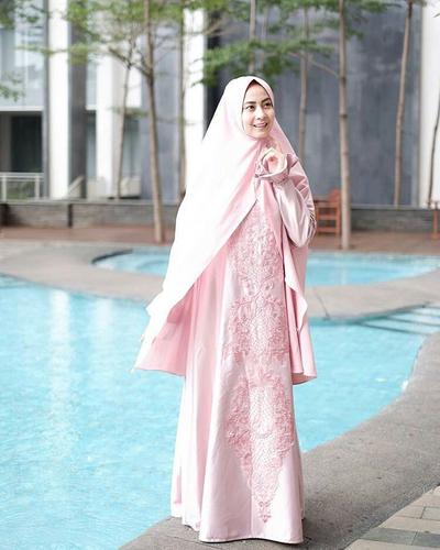 Tips Dan Trik Memilih Style Hijab Syari Ke Pesta Yang Anggun Dan Simpel