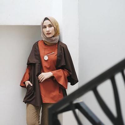 Warna Jilbab Untuk Baju Coklat Susu