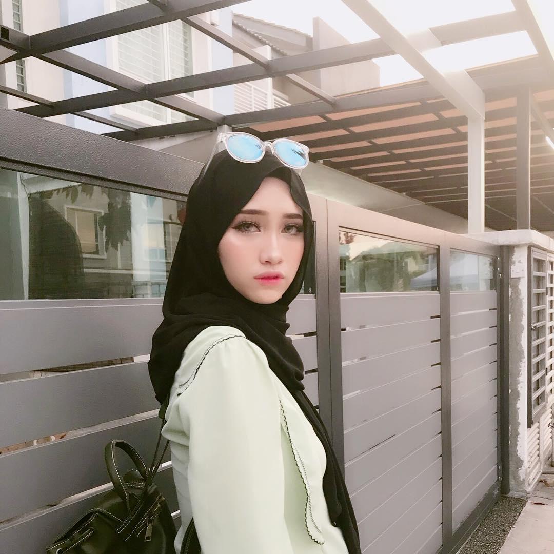 Cantik Banget Ini Dia 5 Selebgram Berhijab Malaysia Yang