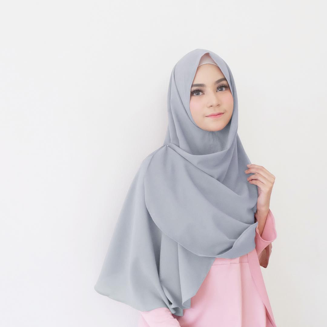 Berbentuk Pashmina Ini 4 Pilihan Model Hijab Instan Paling Populer