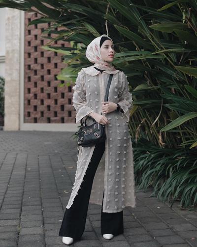 Ini Lho 6 Model Outer Hijab Kekinian Yang Lagi Banyak Dipakai Para