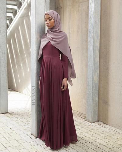 Hijab Yang Cocok Untuk Baju Warna Merah - Nusagates