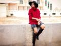 Ingin Memakai Turtleneck Sweater? Perhatikan Dulu Do's & Don'ts Berikut Ini!