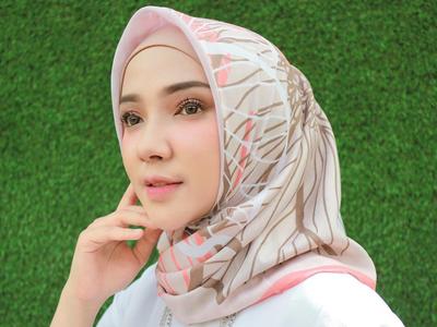 Anak Jilbab Rajut 2 Warna