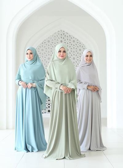 Inspirasi Model Gamis Muslimah Syar I Polos Yang Cocok Dan Modern