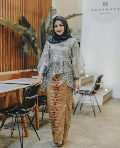 Cantik Dan Elegan Ini Dia Padu Padan Songket Untuk Style Kebaya