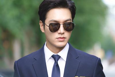 Hasil gambar untuk gambar orang ganteng