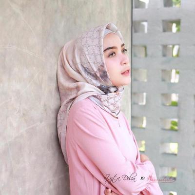  Warna  Ciput Yang  Cocok  Untuk  Semua  Warna  Jilbab Ide 