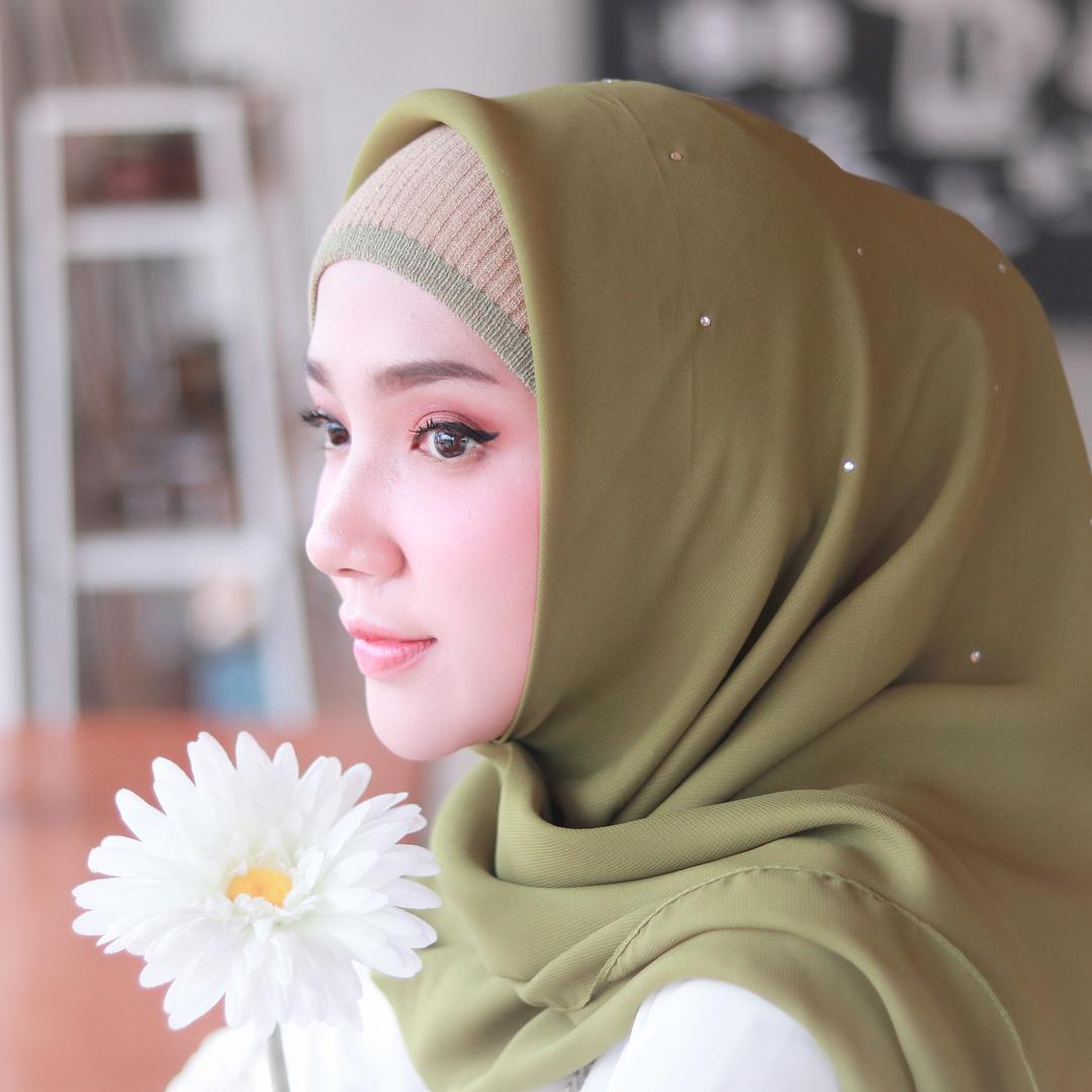 Ssst Jangan Salah Ini Dia Tips Pakai Hijab Untuk Bentuk Wajah