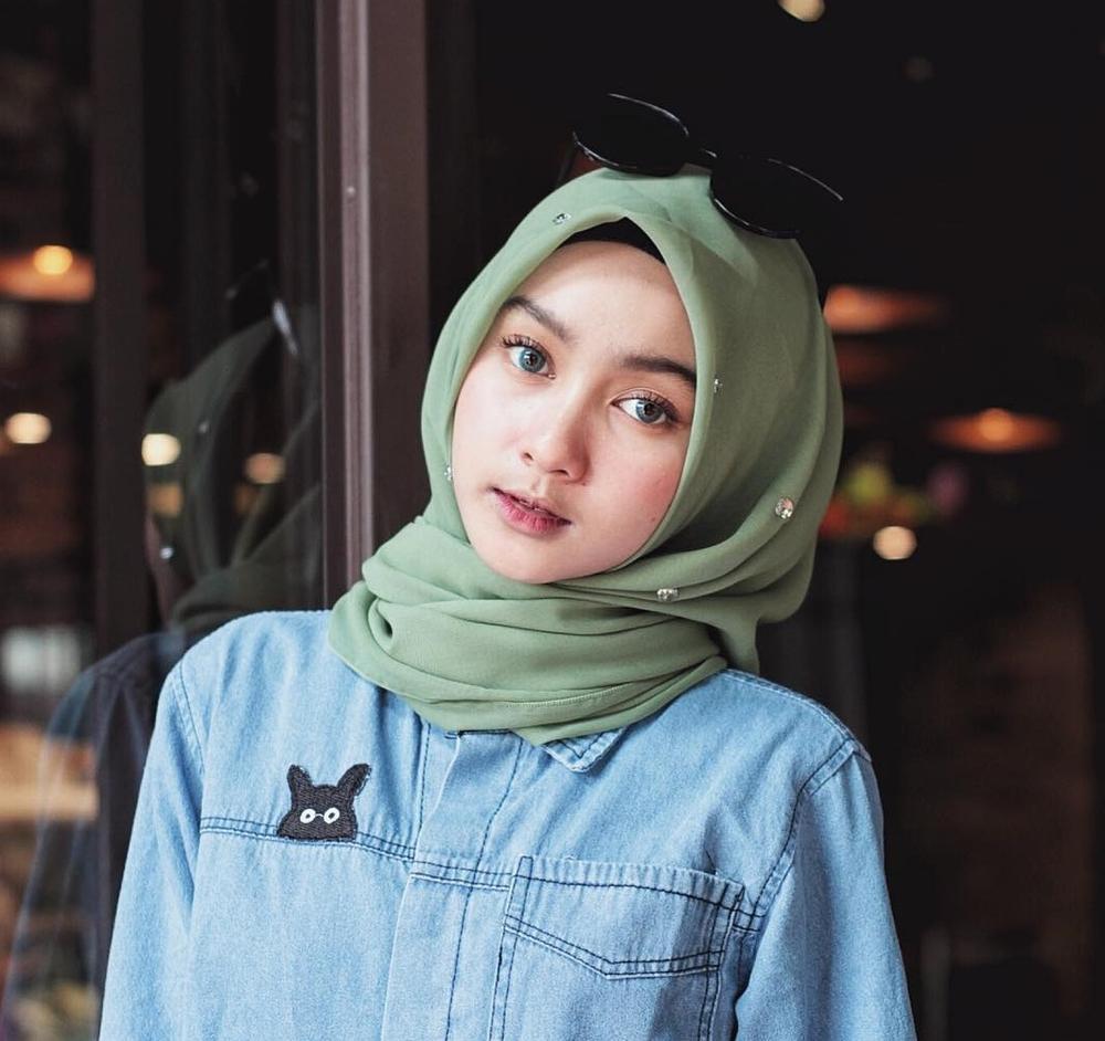 Rekomendasi Brand Hijab Yang Cocok Untuk Jadi Pilihan Style Hijab