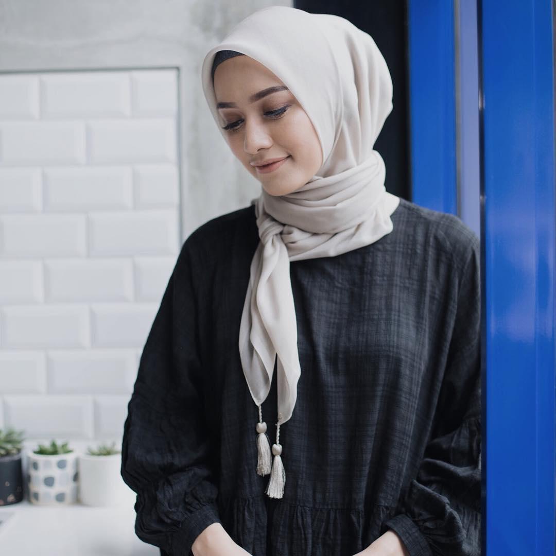 Anti Ribet Style Hijab Tanpa Jarum Pentul Ini Wajib Kamu Coba