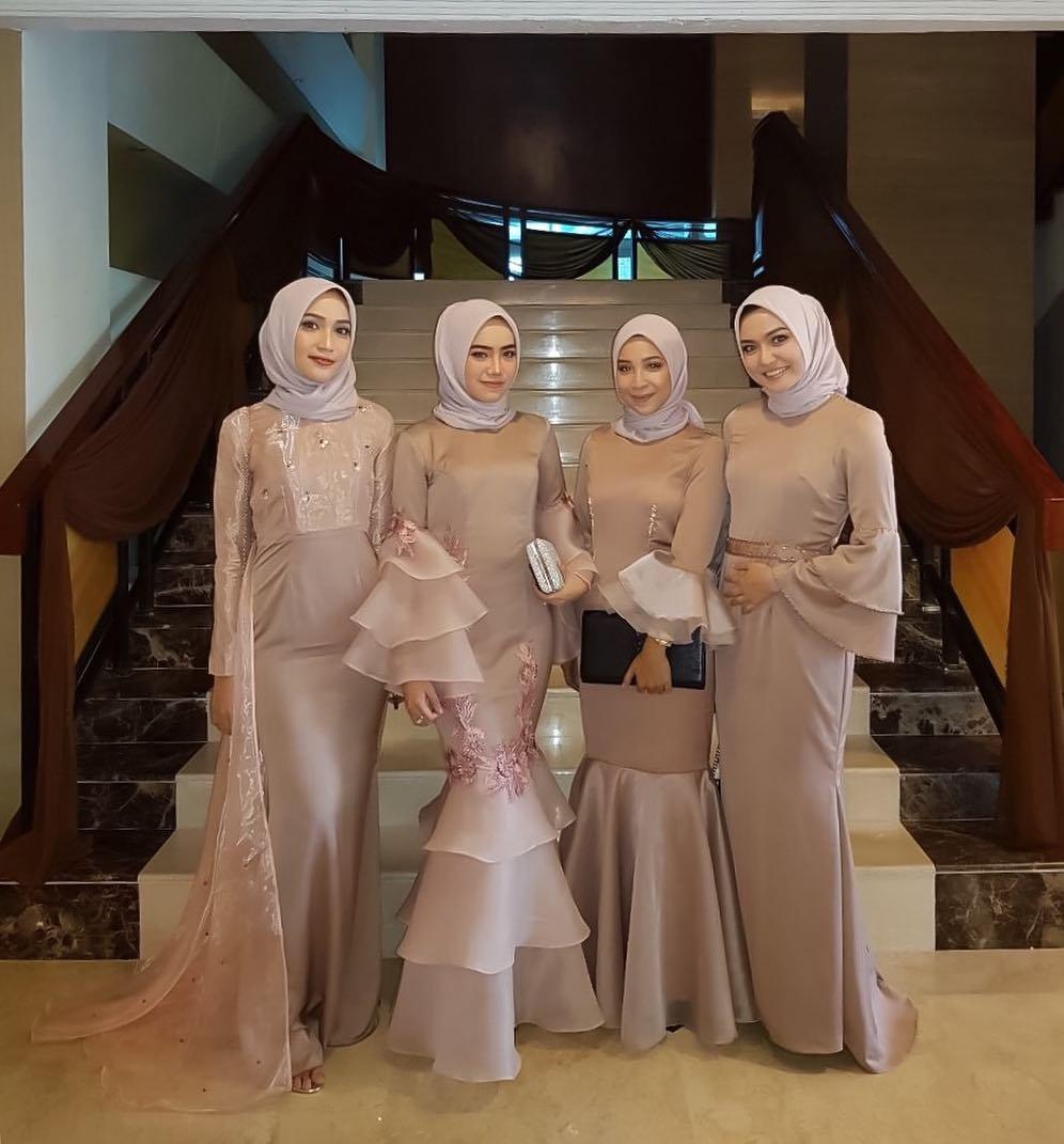 Wah Ini Dia Model Model Kebaya Muslim Yang Lagi Tren Dipakai