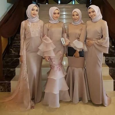 Wah Ini Dia Ide Gaun Bridesmaid Untuk Hijabers Yang Sedang