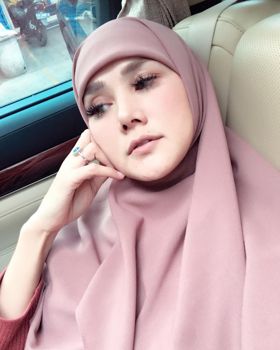 FORUM Gaya Hijab Jadul Mulan Jameela Bakal Hits Lagi Ya Muslim