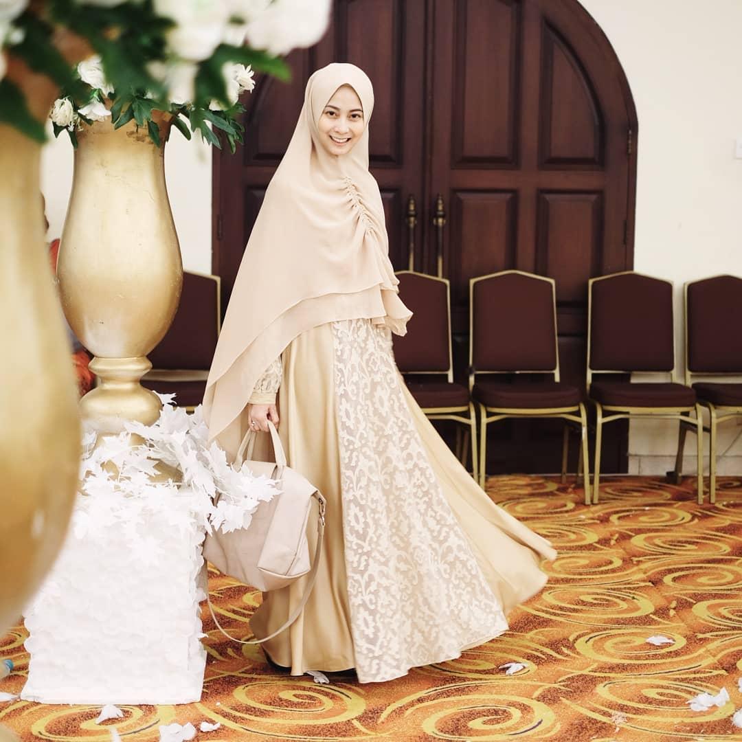 Tips Tampil Cantik Di Berbagai Acara Dengan Model Jilbab Syari Ini