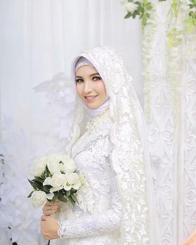 5 Model Kebaya Akad Nikah Super Simple Ini Lagi Digandrungi Para