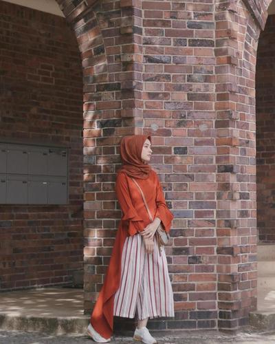  Baju  Warna  Coral  Cocok Dengan Jilbab Warna  Apa Tips 