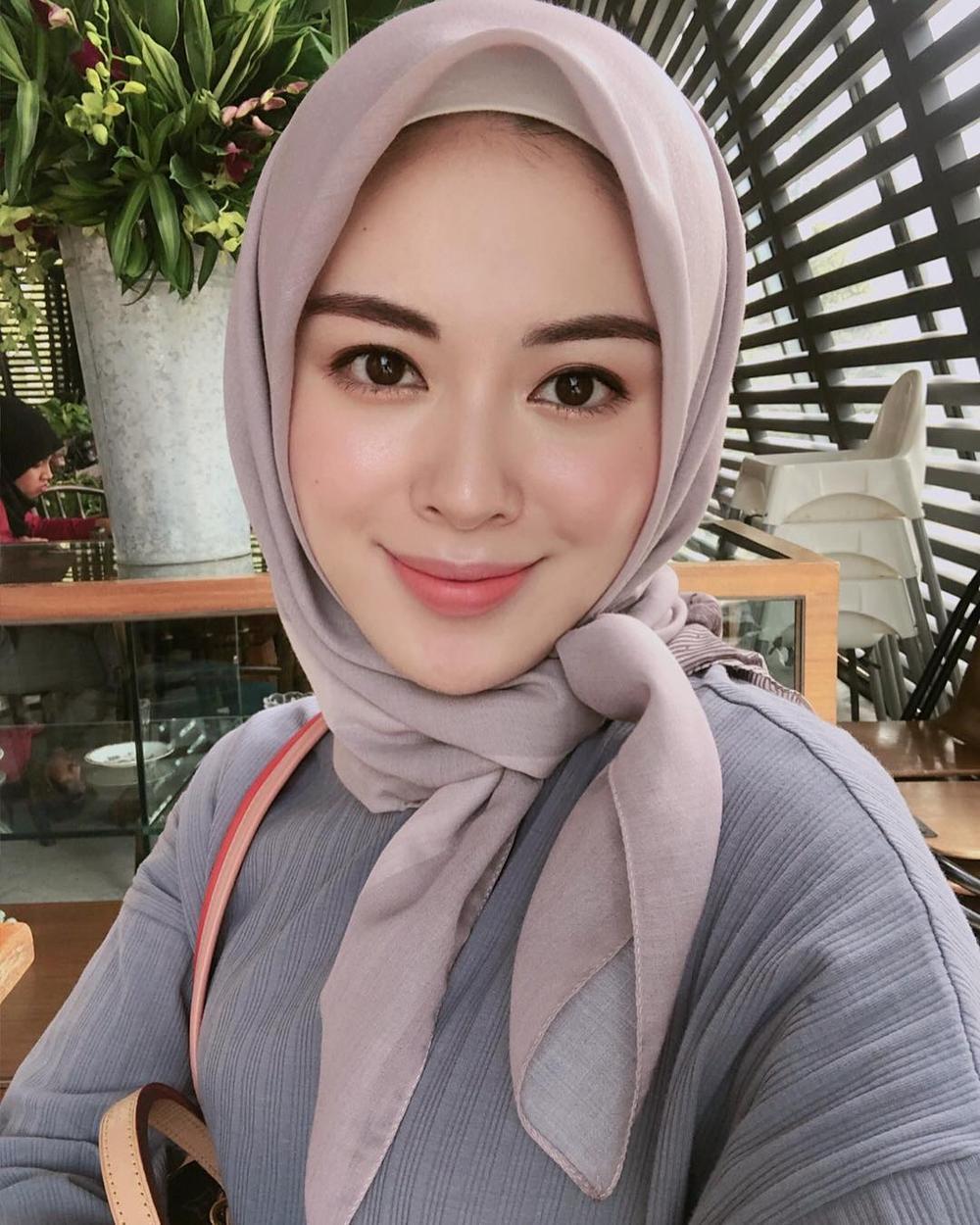 Style Hijab Korea Si Cantik Ayana Moon Jihye Segiempat Pashmina