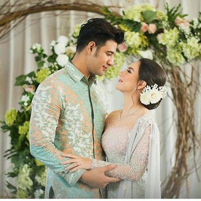 Penampilan Cantik Irish Bella Saat Tunangan Dengan Ammar Zoni