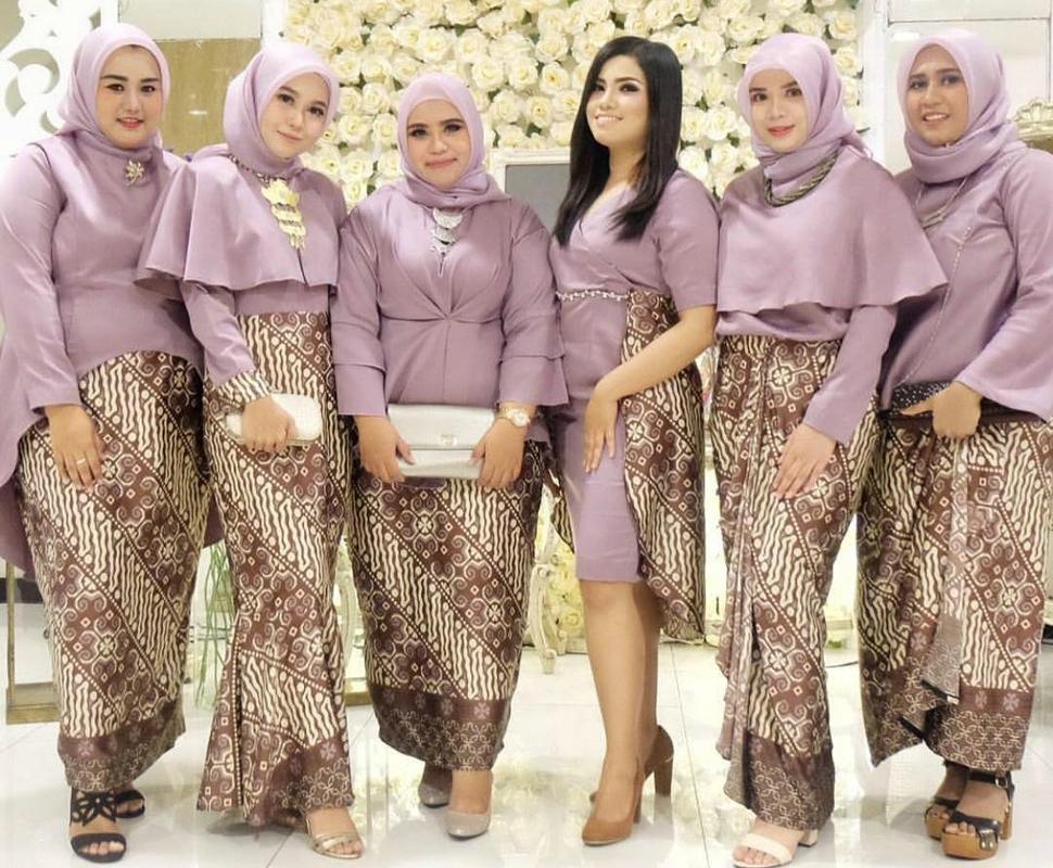  Model  Kebaya Hijab  Untuk Orang  Gemuk  Contoh Baju  Adat