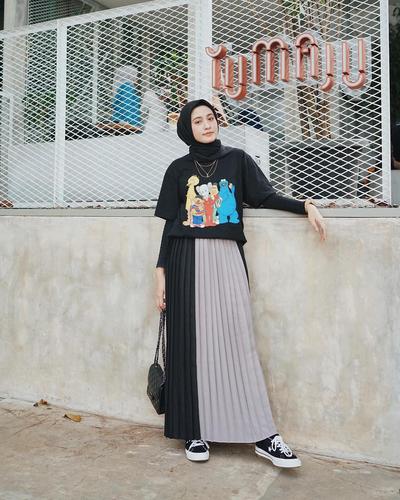 Style Rok Plisket Hijab